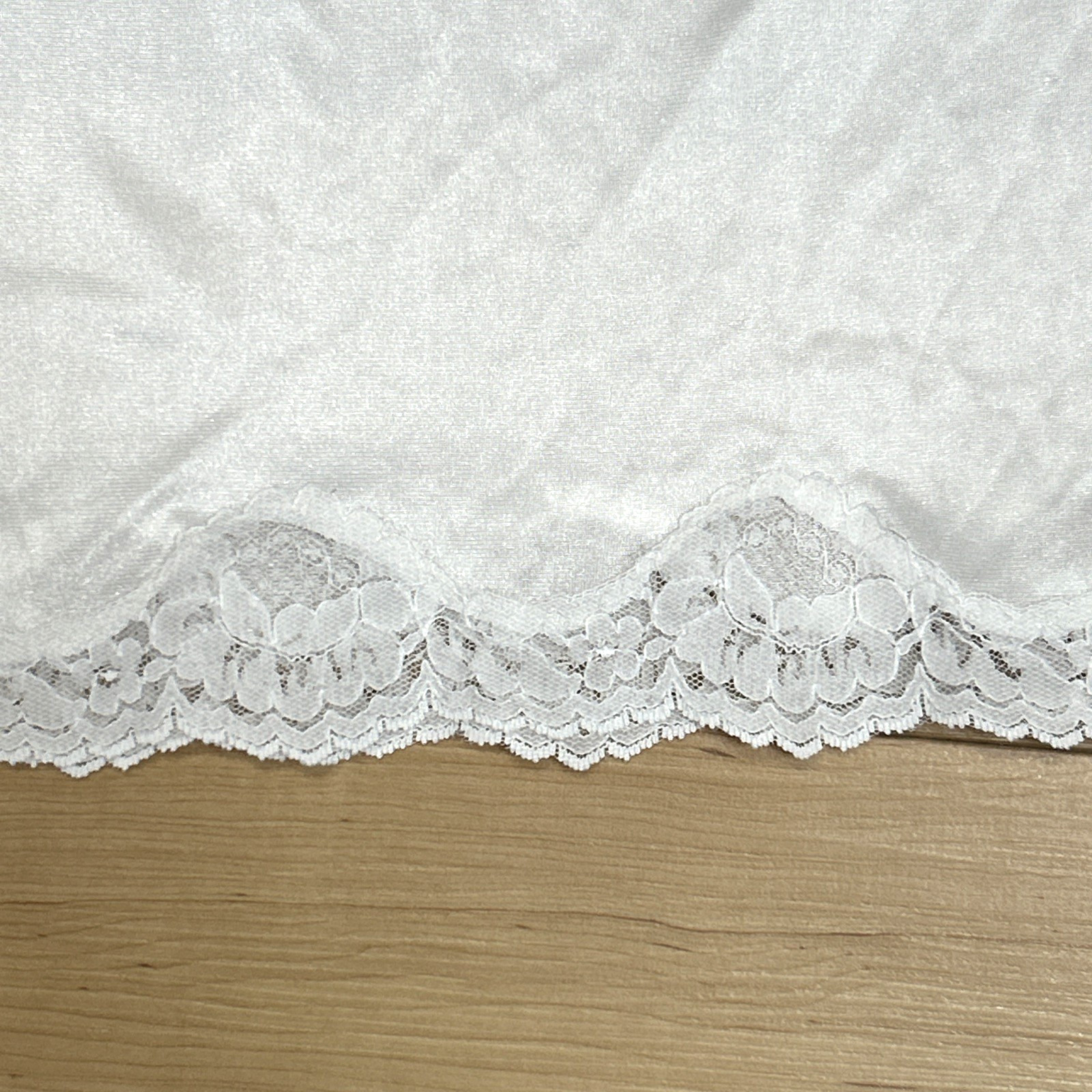 White MELODY Slip Bottom Size Large 27″ W/Lace Trim Lingerie 1950s/60s Vintage