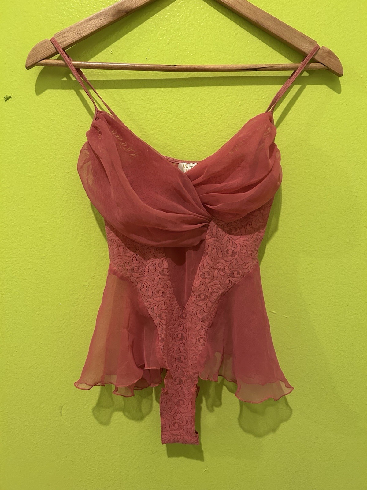 80’s/90’s Victoria’s Secret Pink Lace Top golden Tag Size Small With Snap