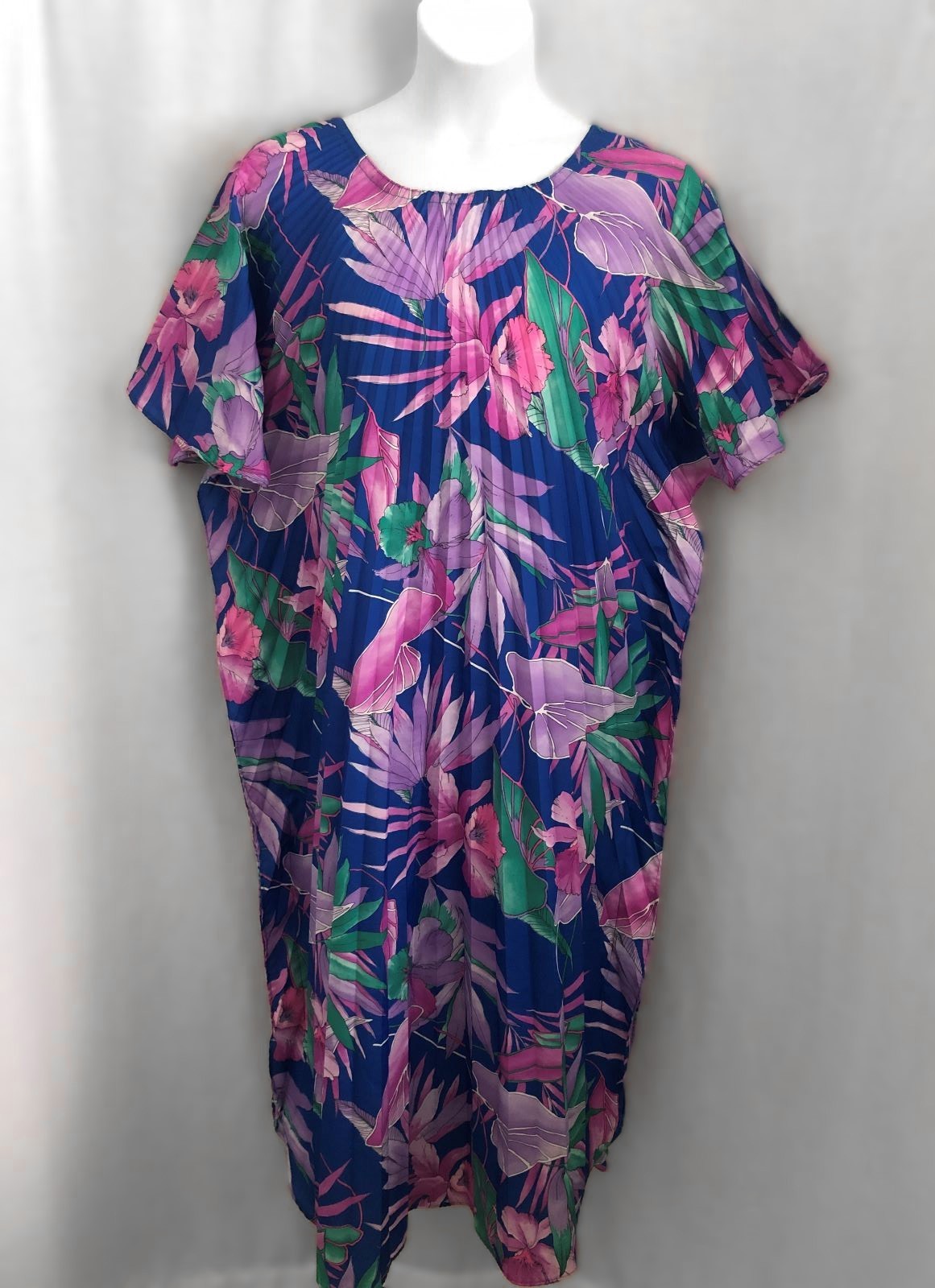 Vintage 70s Hawaiian Floral Caftan MuuMuu Maxi Dress OS