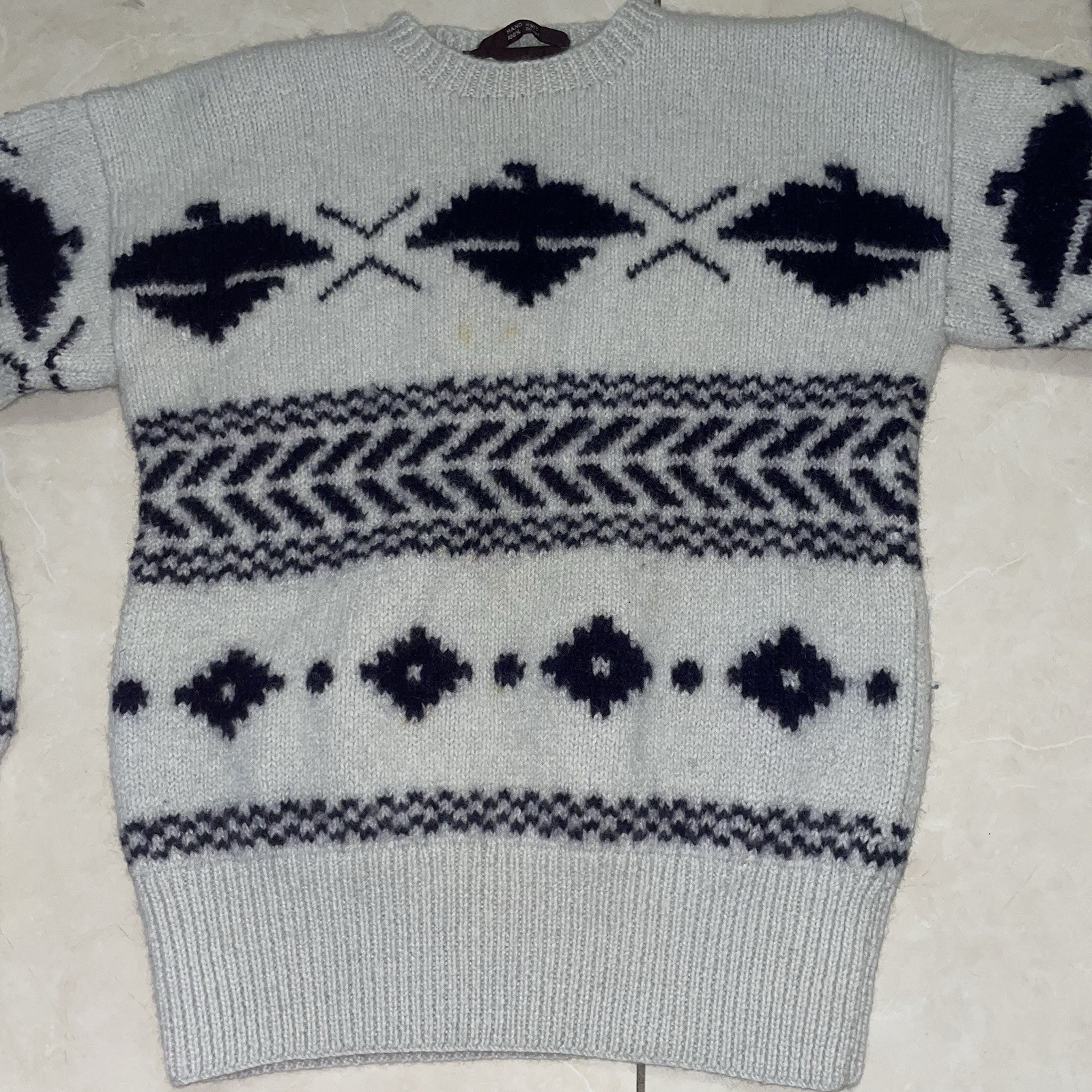 VTG 100% Wool Hand Knit Pullover Crewneck Nordstrom Sweater