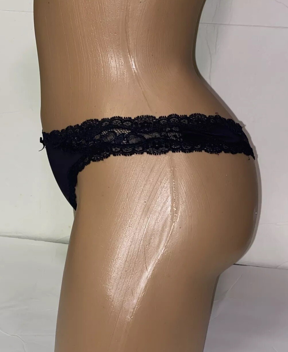 Vintage Victoria’s Secret Panties Thong/Tanga Black Small Nylon Elastane Panty