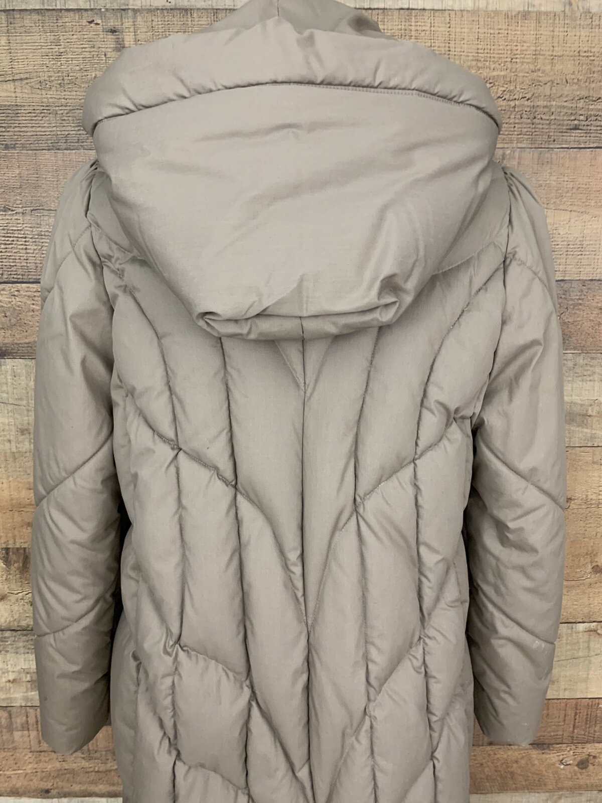 Vintage 1980’s Foxland Lanson Quilted Down Filled Coat Size Large Hooded