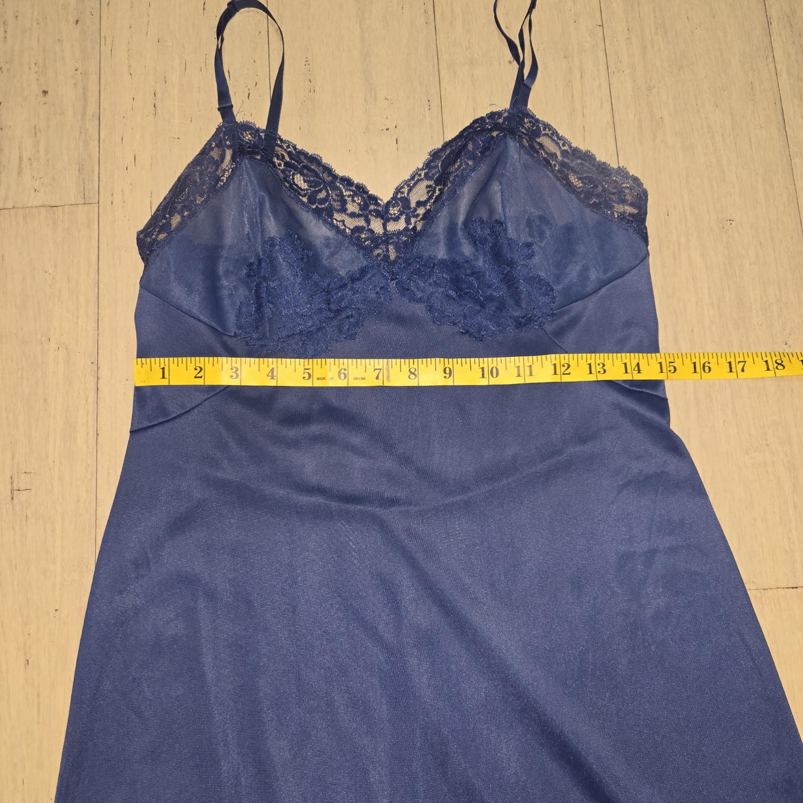 Vintage Vassarette Blue Full Slip Size 34 Lace Antron III Nylon Munsingwear 70s
