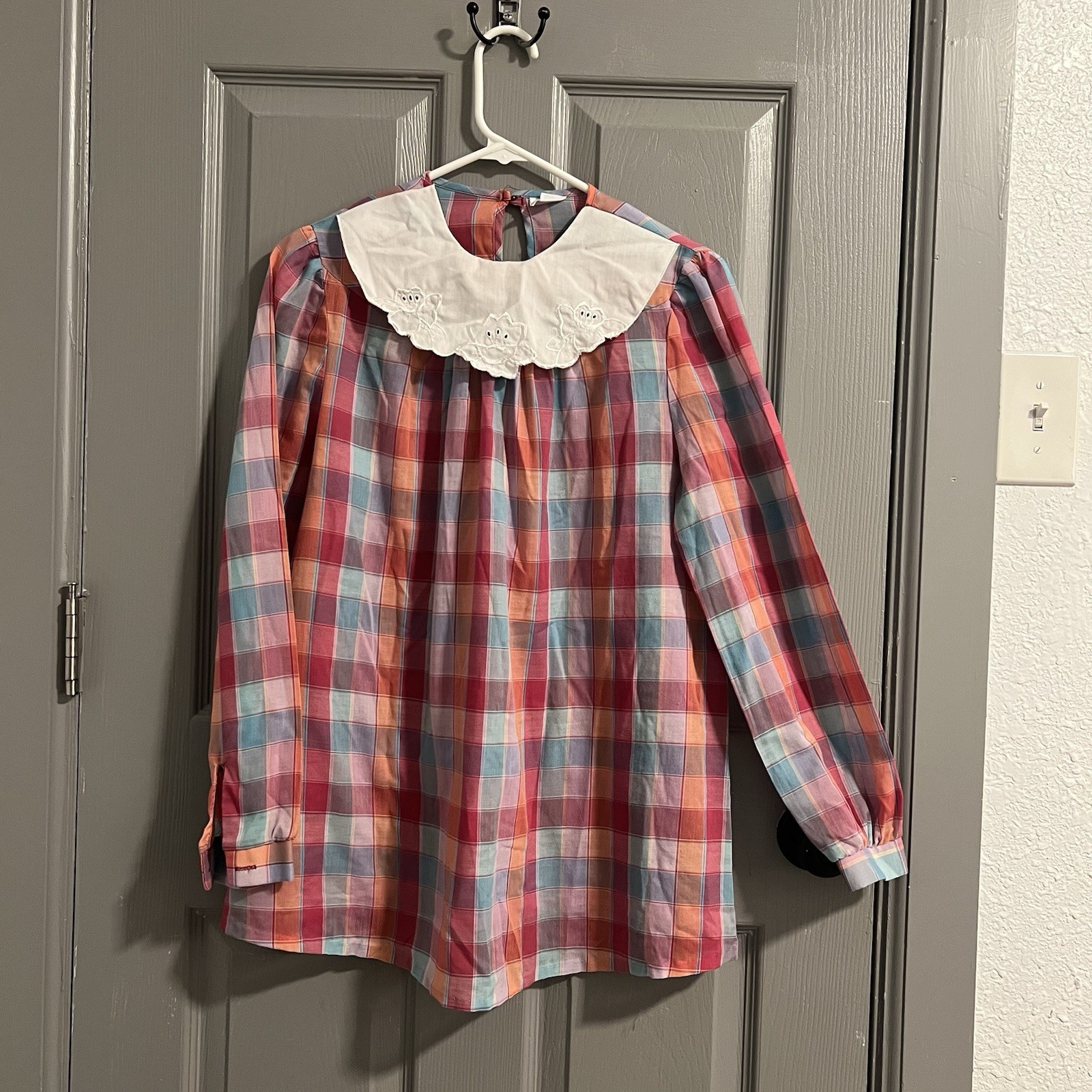 Land N Sea Blouse White Peter Pan Collar Plaid Colorful Vintage Retro 70s 80s