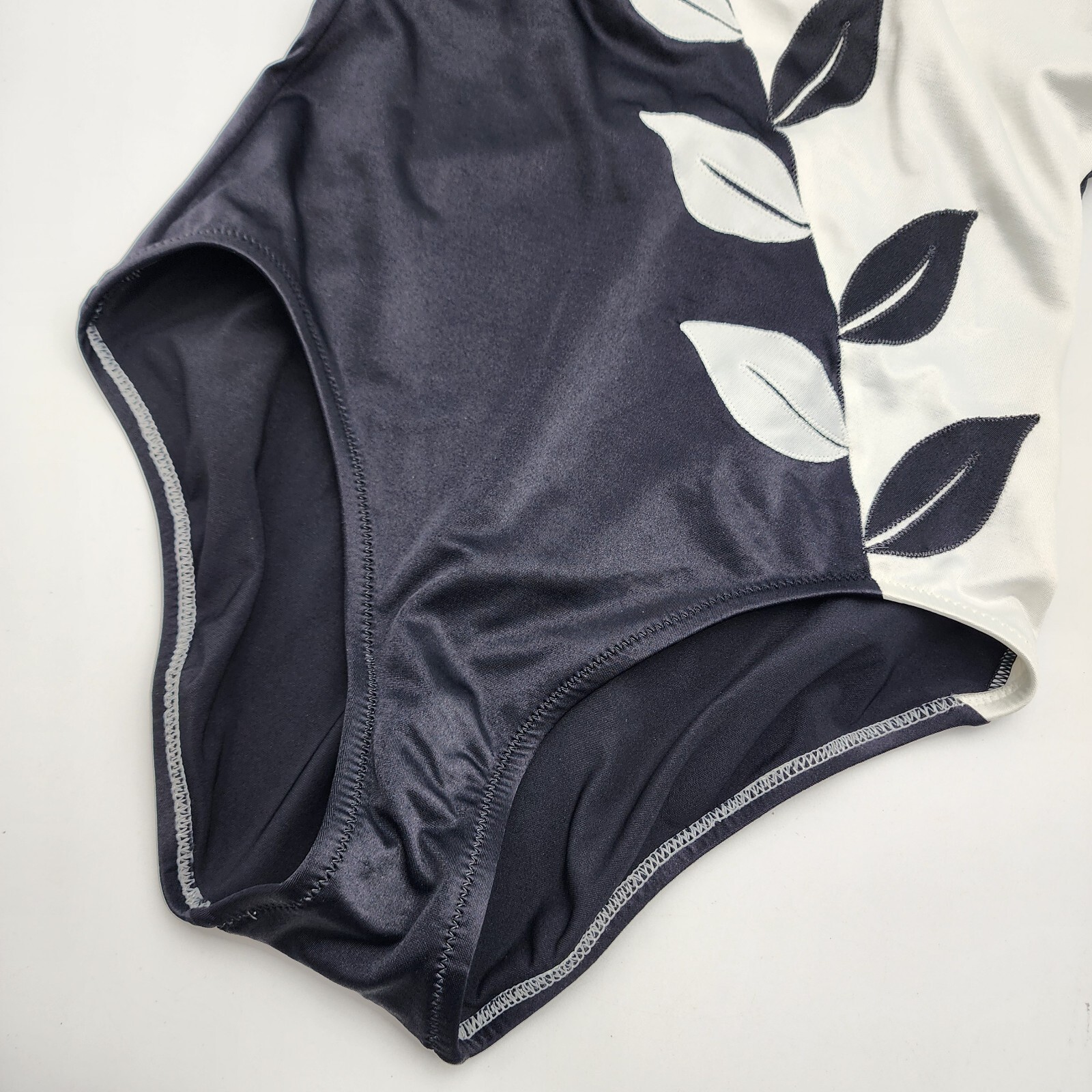 Vintage DeWeese Designs Black/White Leaf Bathing Suit Size 14 SEE PHOTOS READ