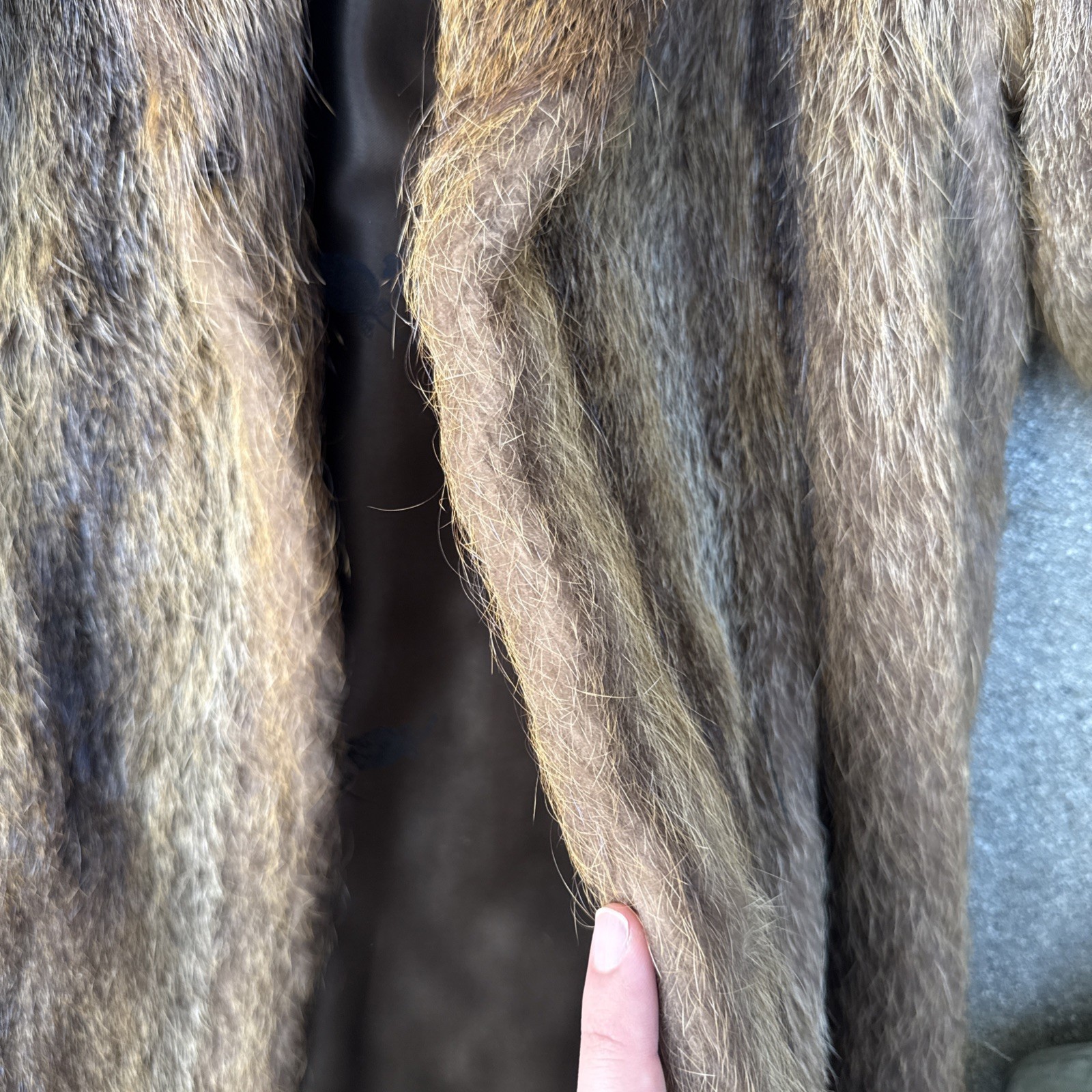 Argentina Golden Nutria Shades of Brown Fur Coat Shoulder Pads SZ M – L