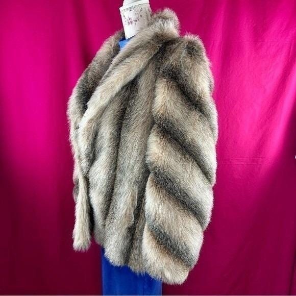 Vintage Faux Fur Striped Coat Brown Short Large Mob Wife Glam Luxury Chic