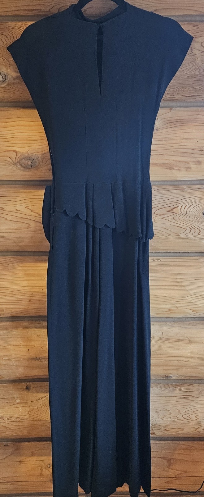 Vintage Black Sleeveless long Evening Gown Size 6