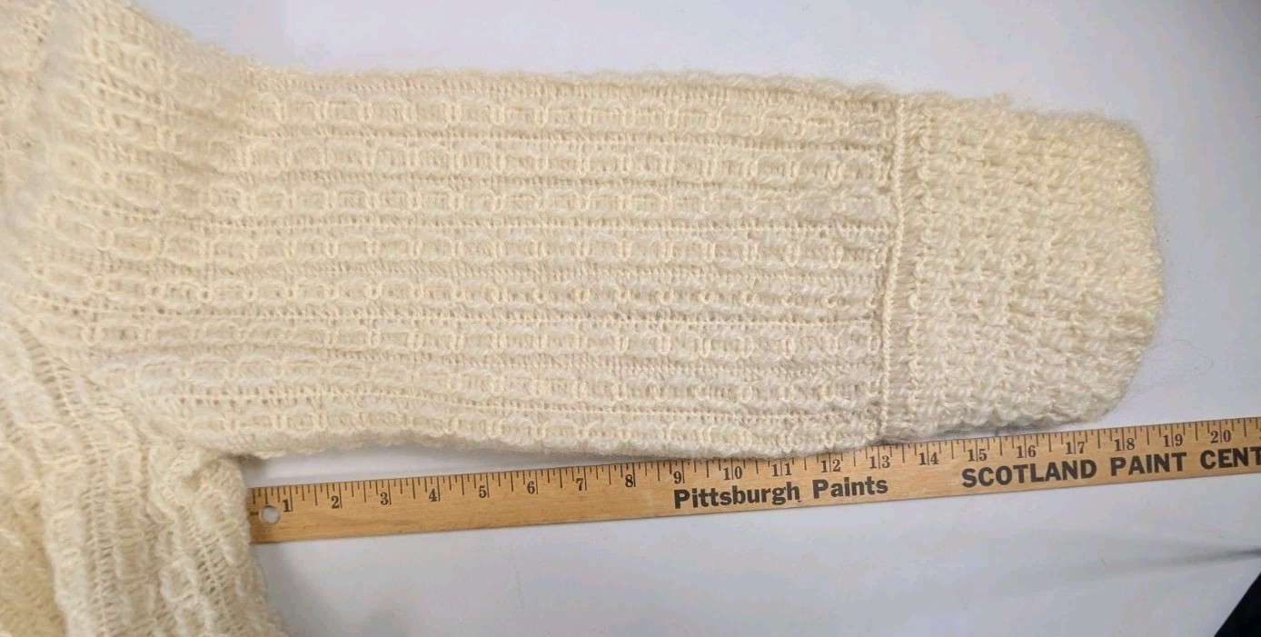 Sweater Vintage White Hooded B.E.T.Y.K. Size 4 Made In Greece