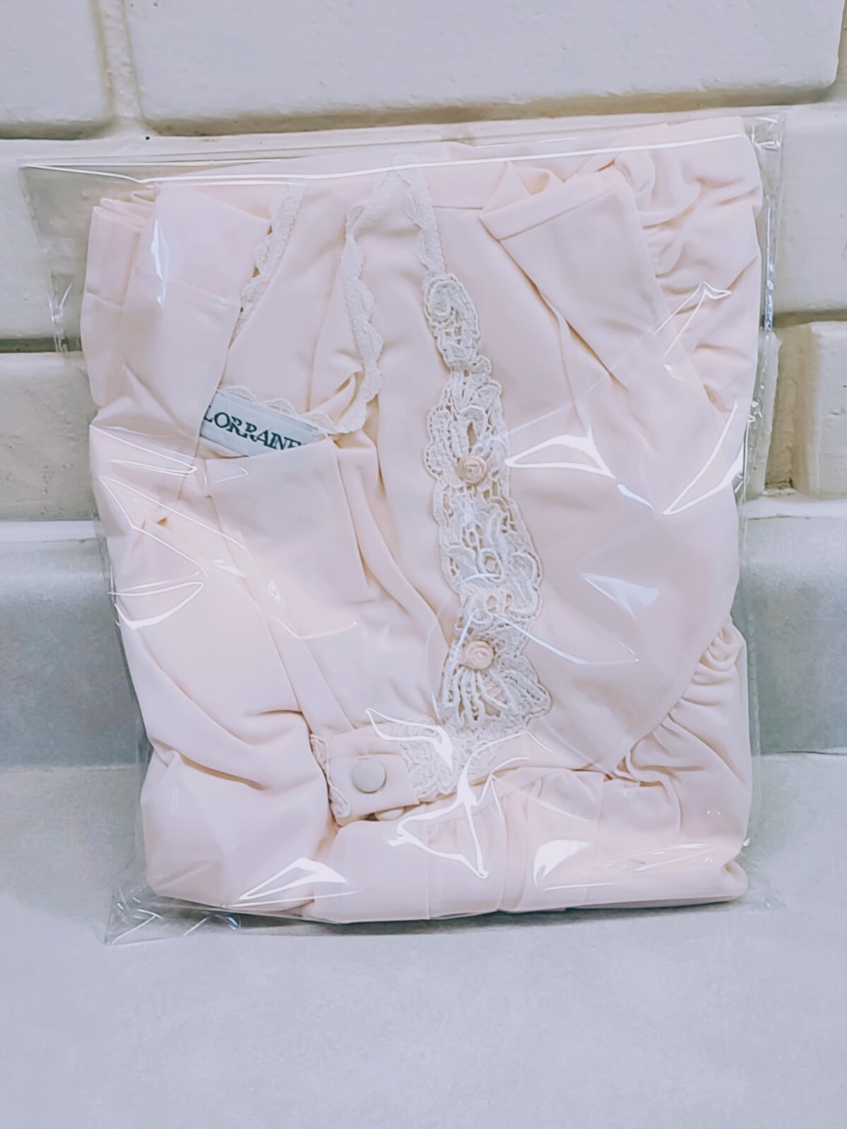 VINTAGE LORRAINE LIGHT PEACH COLOR BUTTON FRONT SHEER NIGHTGOWN (Small Spot)