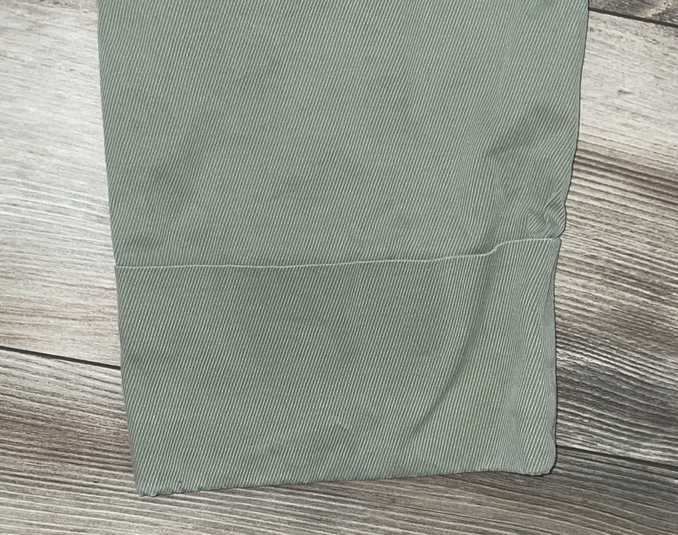 BANANA REPUBLIC Olive Green Capri Cropped Pants Stretch Cuffed Cargo Size 6