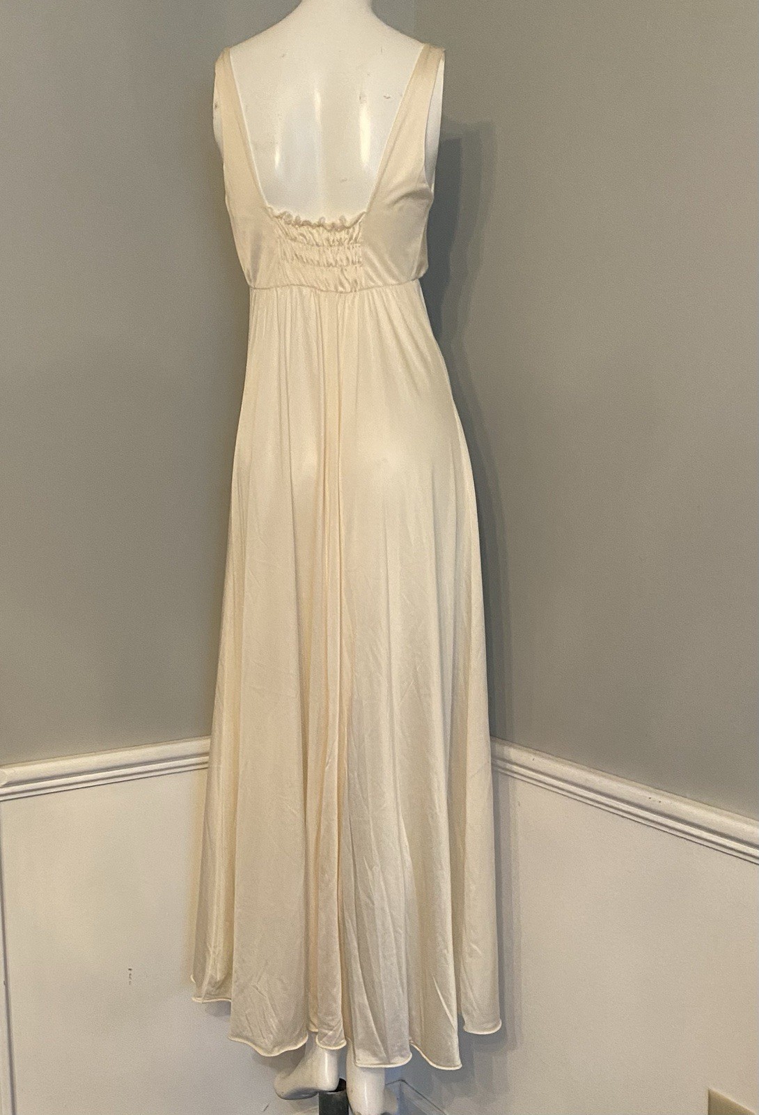 Vintage Olga Silky Nylon Semi Sheer Long Nightgown Size 34 New No Tags #9741