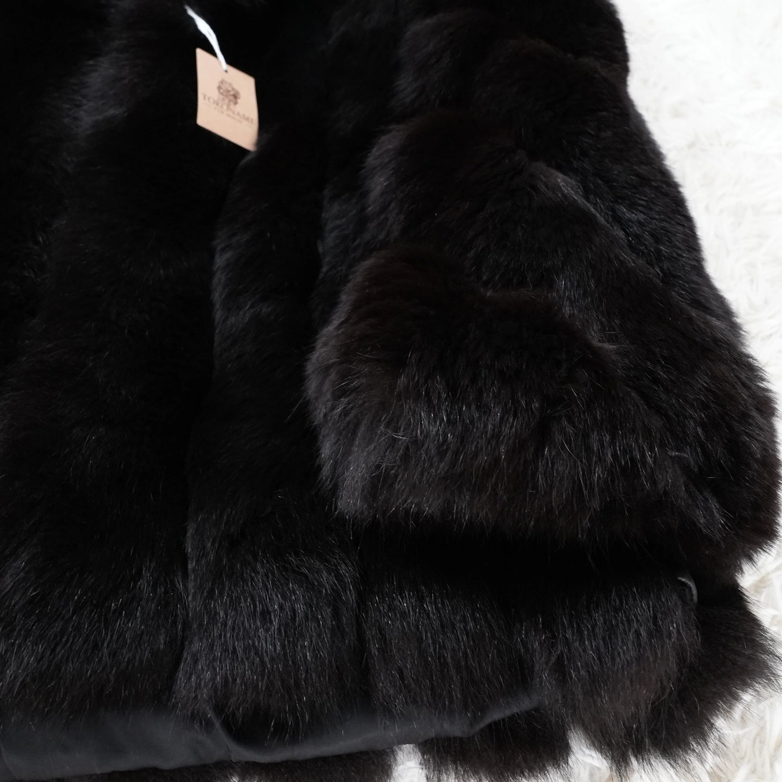 ROYAL SAGA FOX Black dyed Fur Coat – Genuine Vintage Fur From Japan