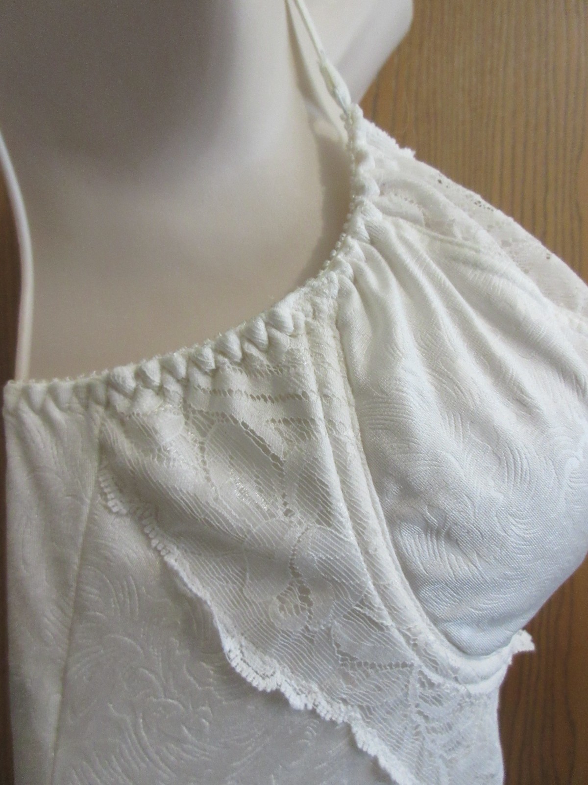 ILUSION IVORY UW balconette lined BRA TOP full slip firm slimmer LACY sz 36 D