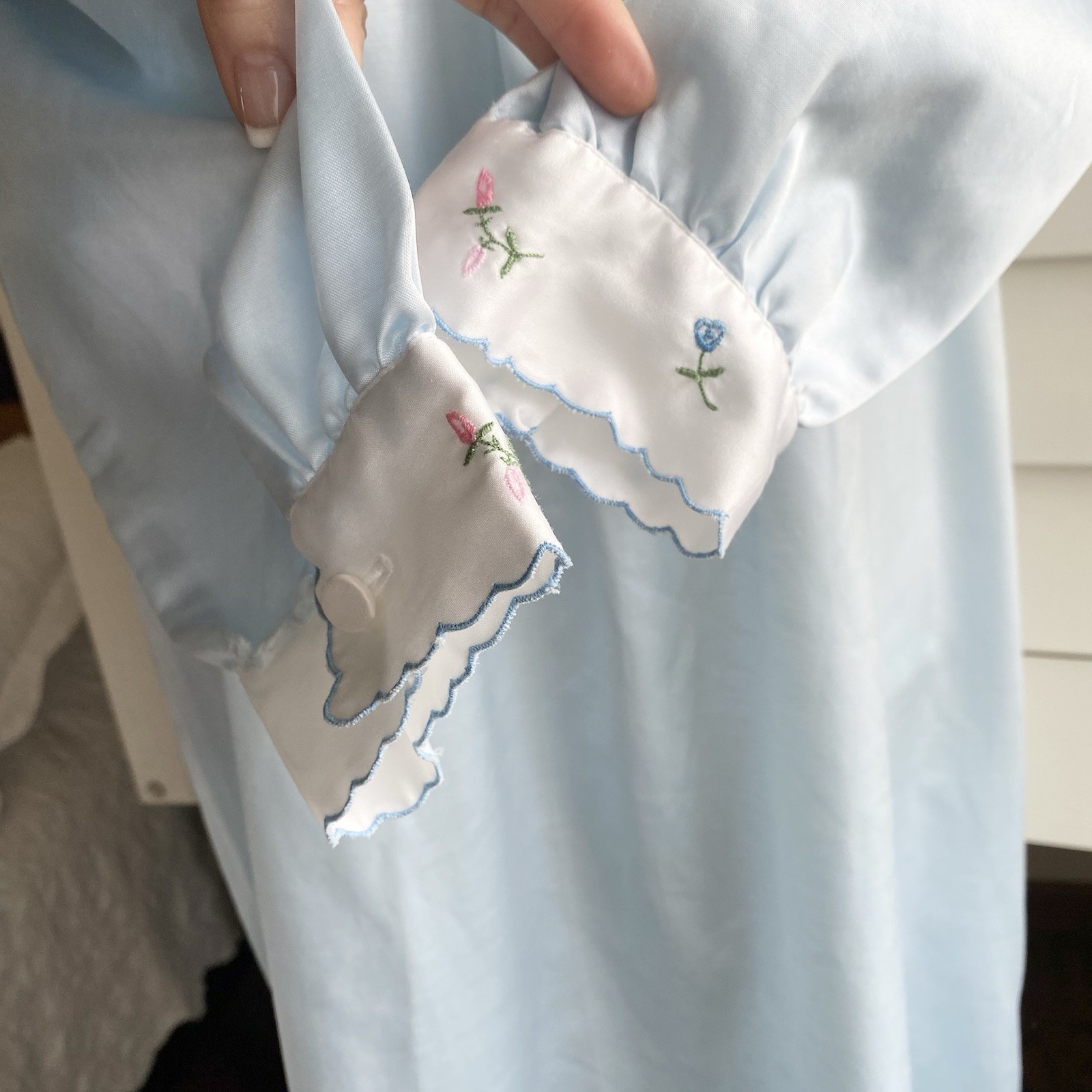 Vtg Jodie Arden Blue Satin Nightgown M Embroidered Floral Scallop Trim Long READ