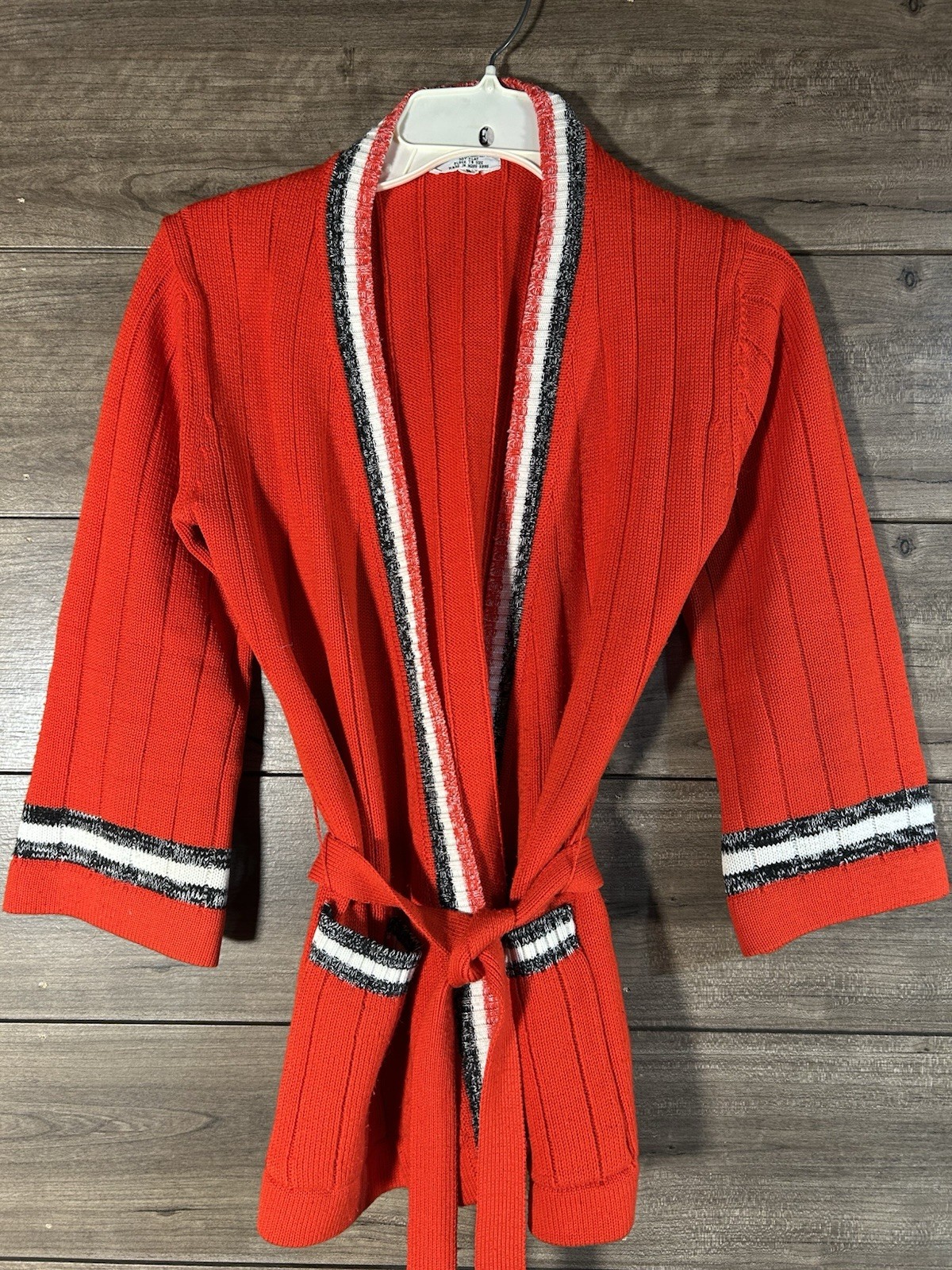 “Joyce”MadeIn HongKong ConjugatedAcrylic SizeSmall SelfTie Belted Sweater 60-70s