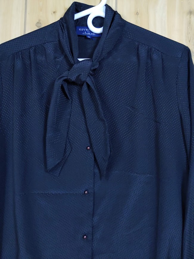 VTG Givenchy For Chesa Pussy Bow Blouse Black Mother Of Pearl Sz 16 Dots Texture