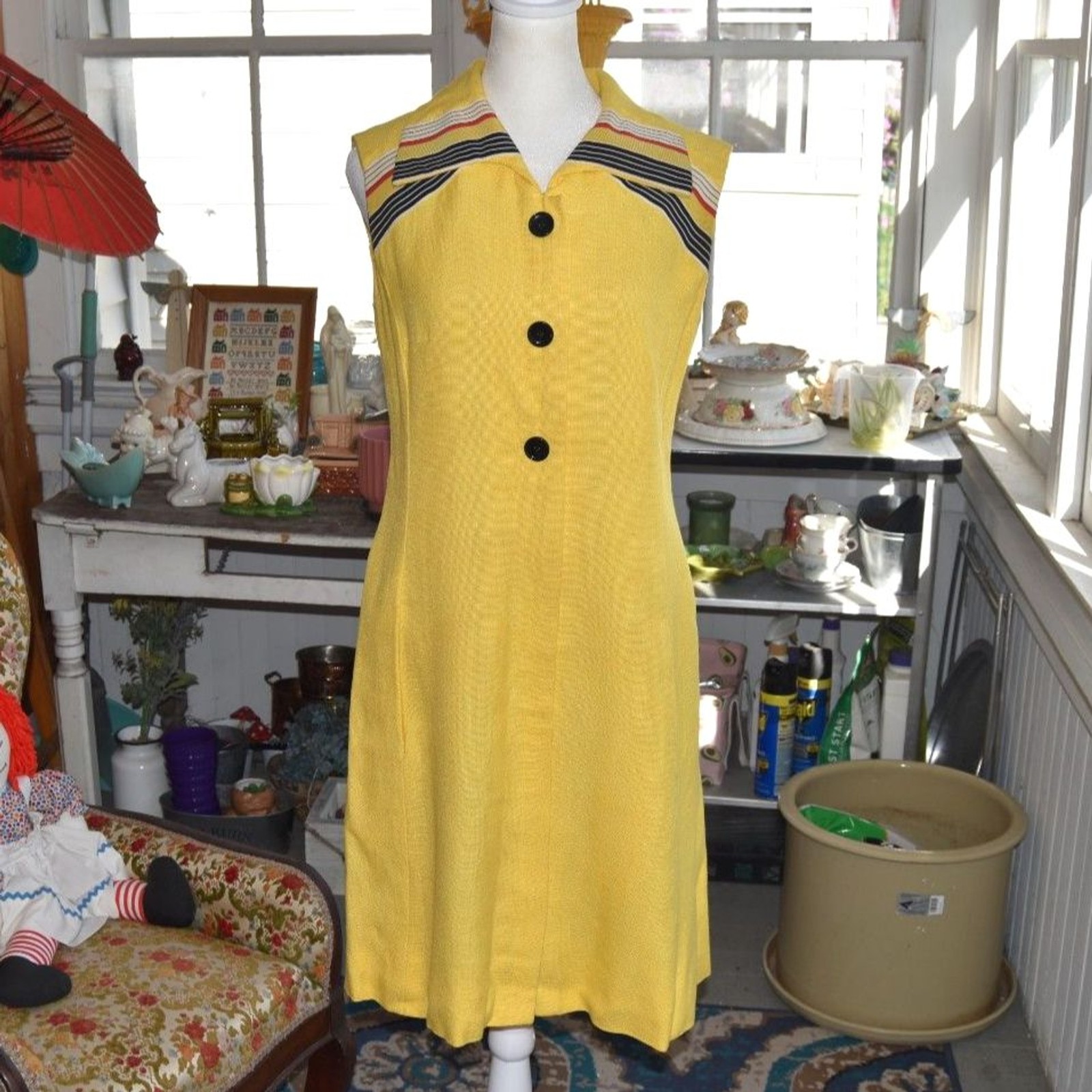 Vintage 60s Shannon Rodgers for Jerry Silverman Yellow Mod Shift Dress M