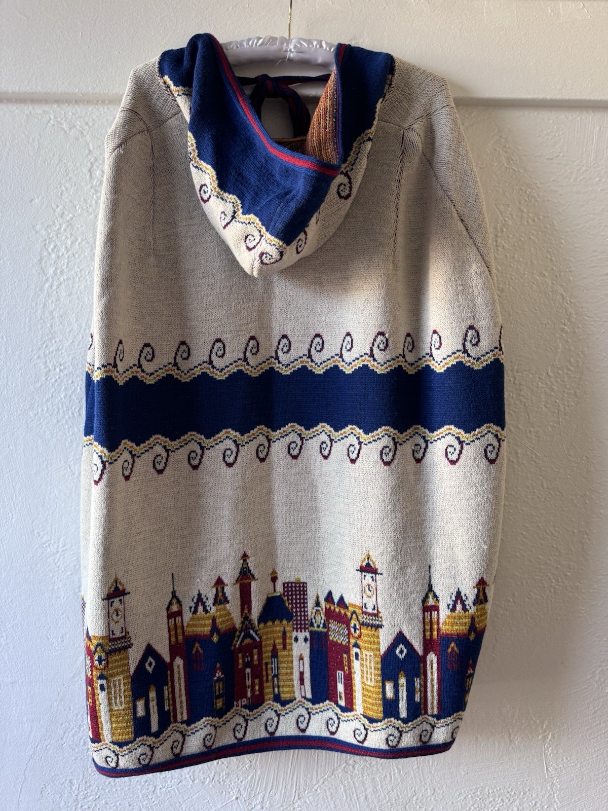 Vintage 1970’s Folkloric Hooded Cape In Novelty City Pattern By Sabra Knitwear