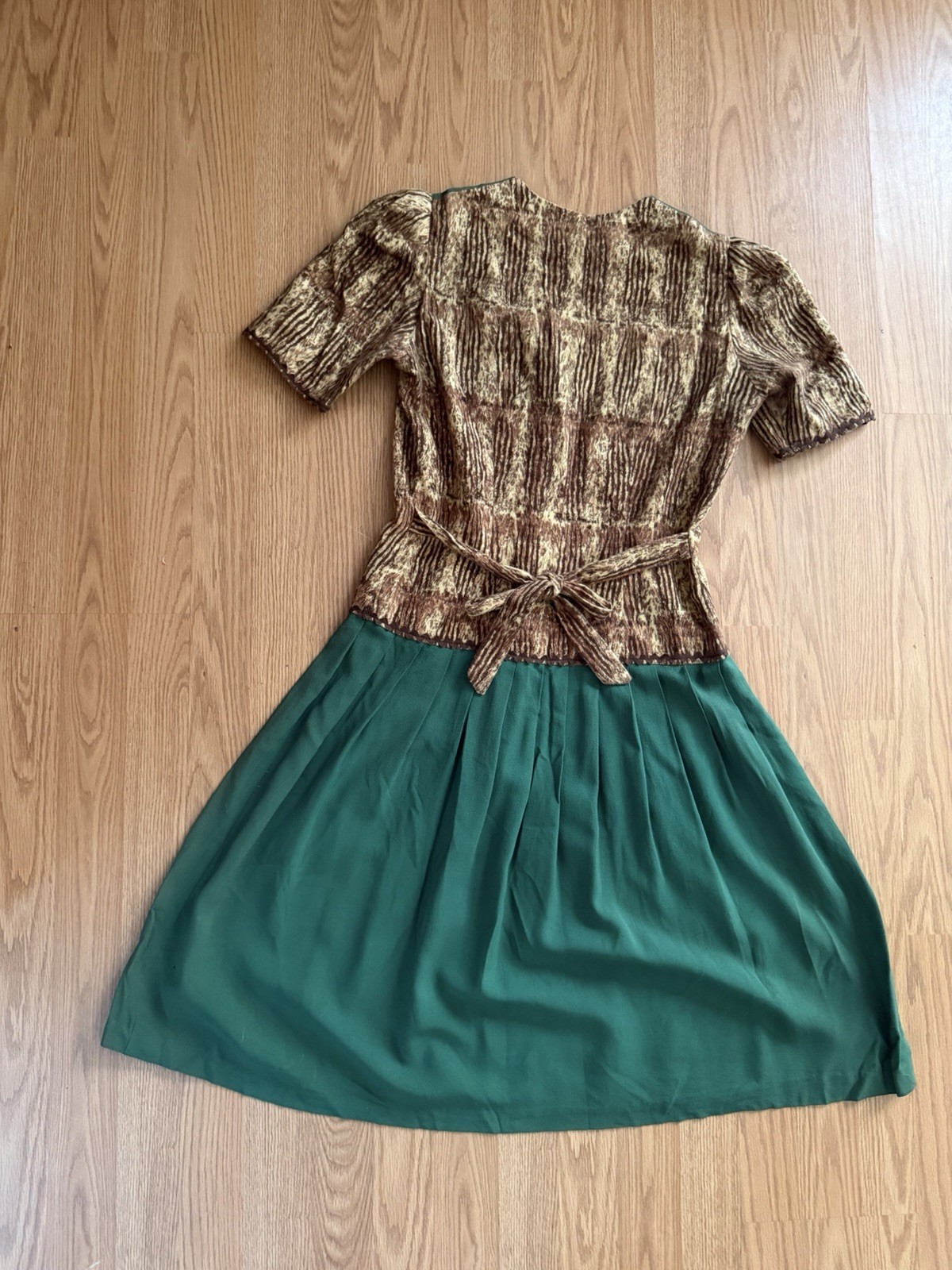 Vintage 1940s Leopard Animal Print Rayon Two Tone Dress