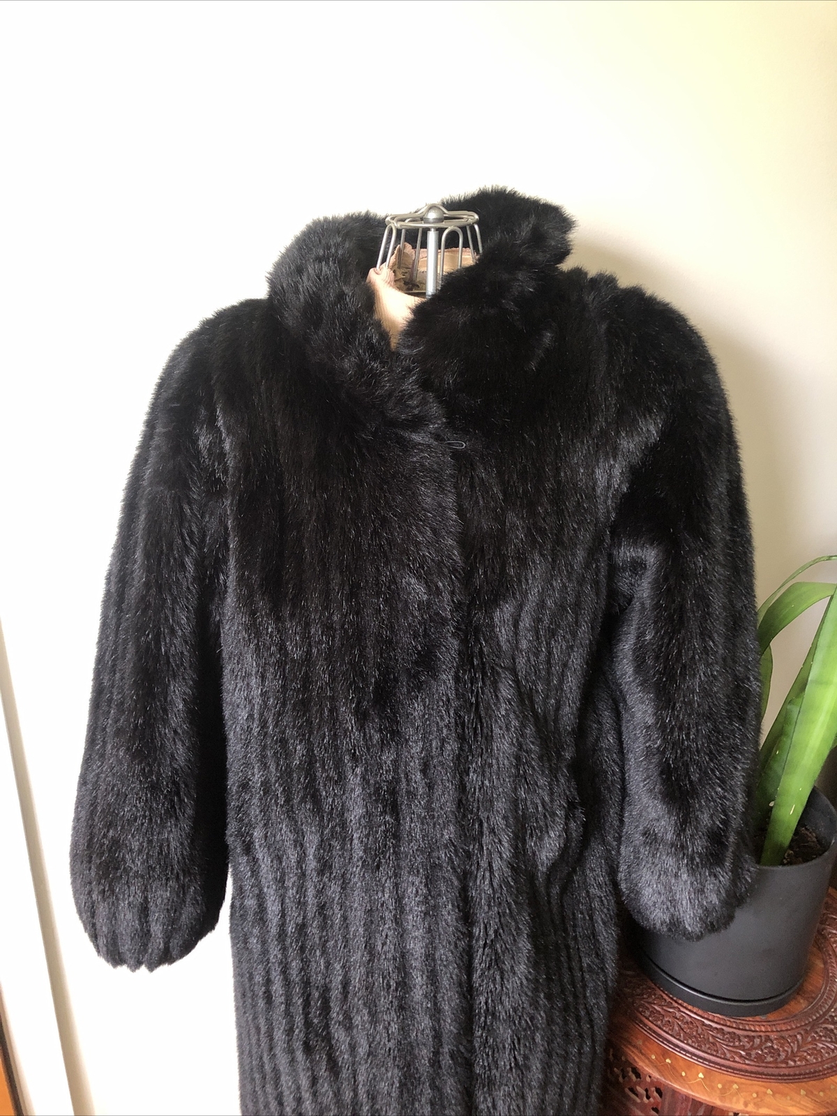 80’s Glamour Black Ribbed Faux Fur Coat, Canada