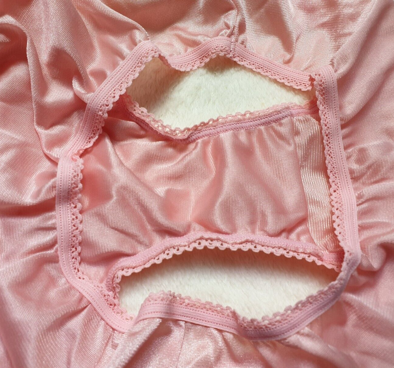 Vintage Silky Peach Panty 100% Nylon Sissy Sheer Brief Size 6-7 Hip 35-39″