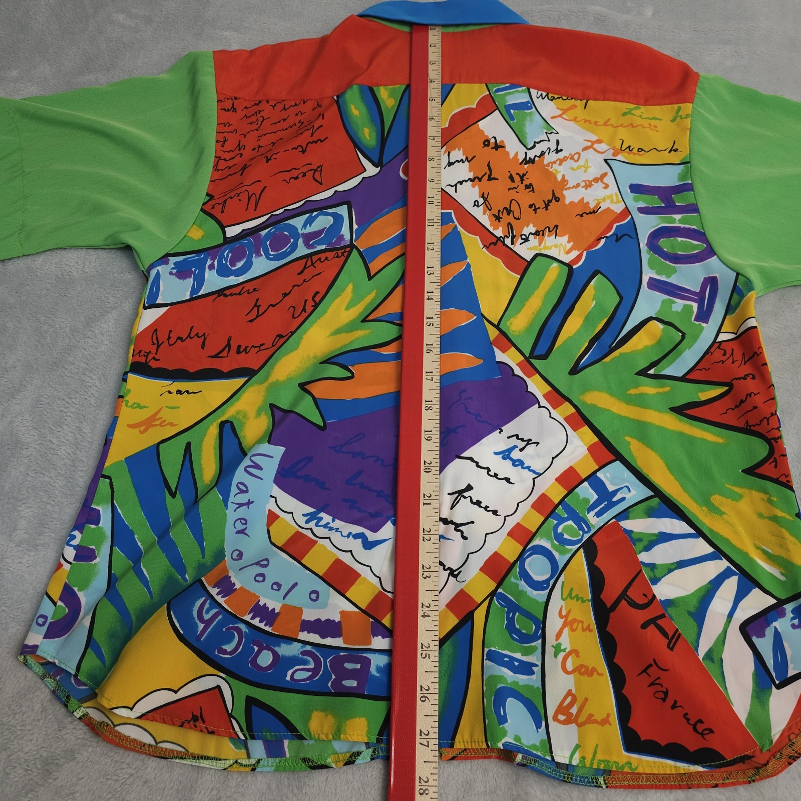 Vtg Bold Colorful Blouse 1980s Travel Novelty Print USA Med Lrg Big Button Silky