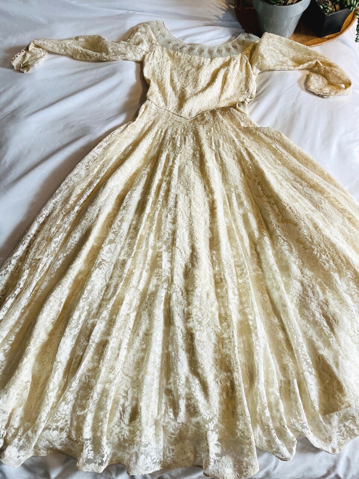 VTG 50’S OFF WHITE LACE&TULLE PEARLS NEW LOOK CIRCLE SKIRT WEDDING DRESS *XXS/XS