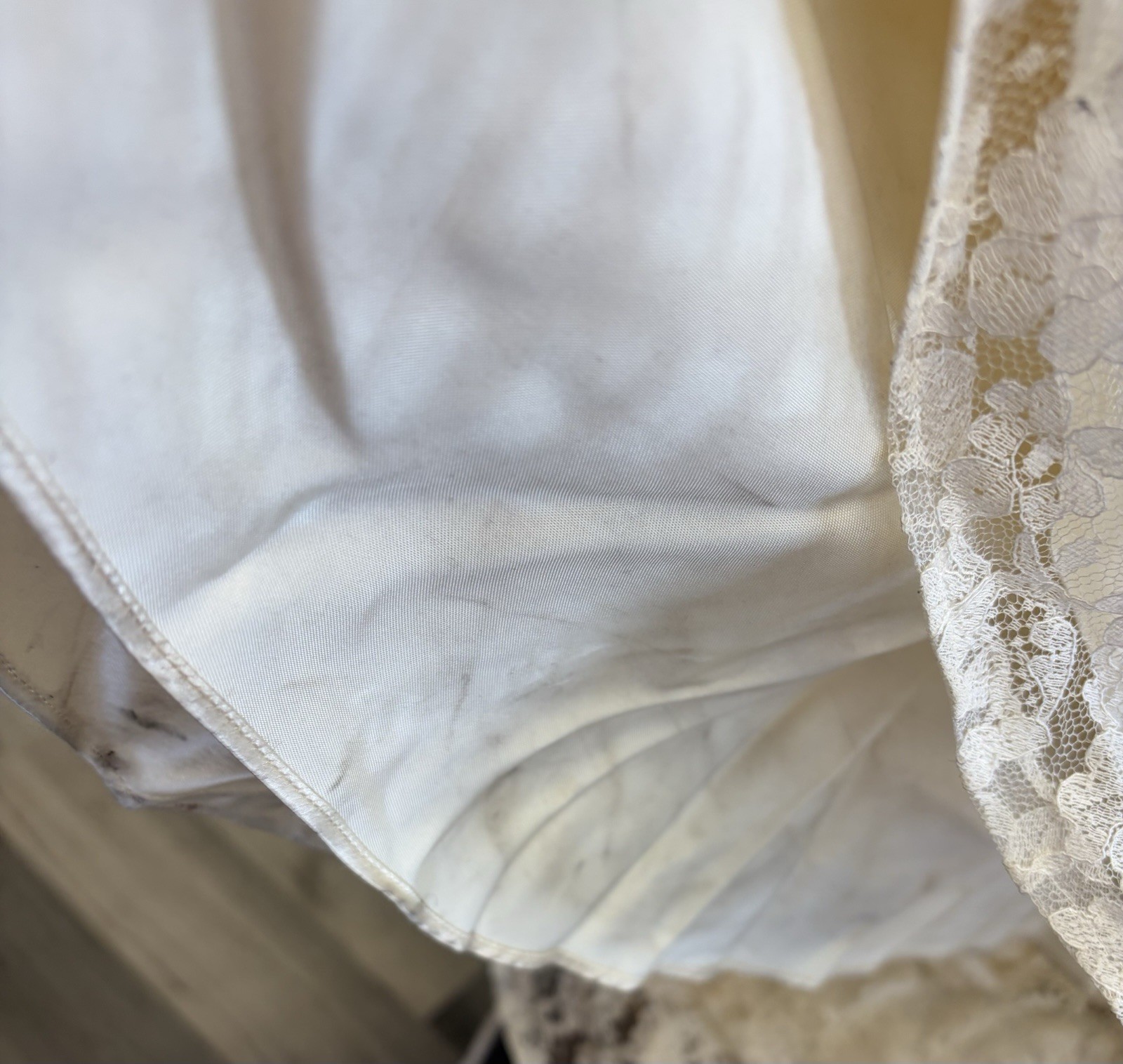 Lace Wedding Dress With Head Cap Train VTG 1951