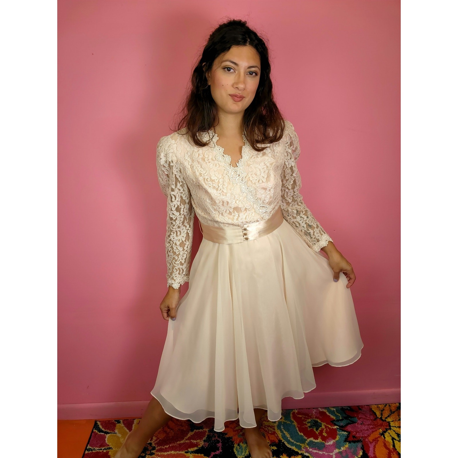 Medium to Large Vintage 1980’s Light Peachy Pink Lace and Chiffon Belted Dress