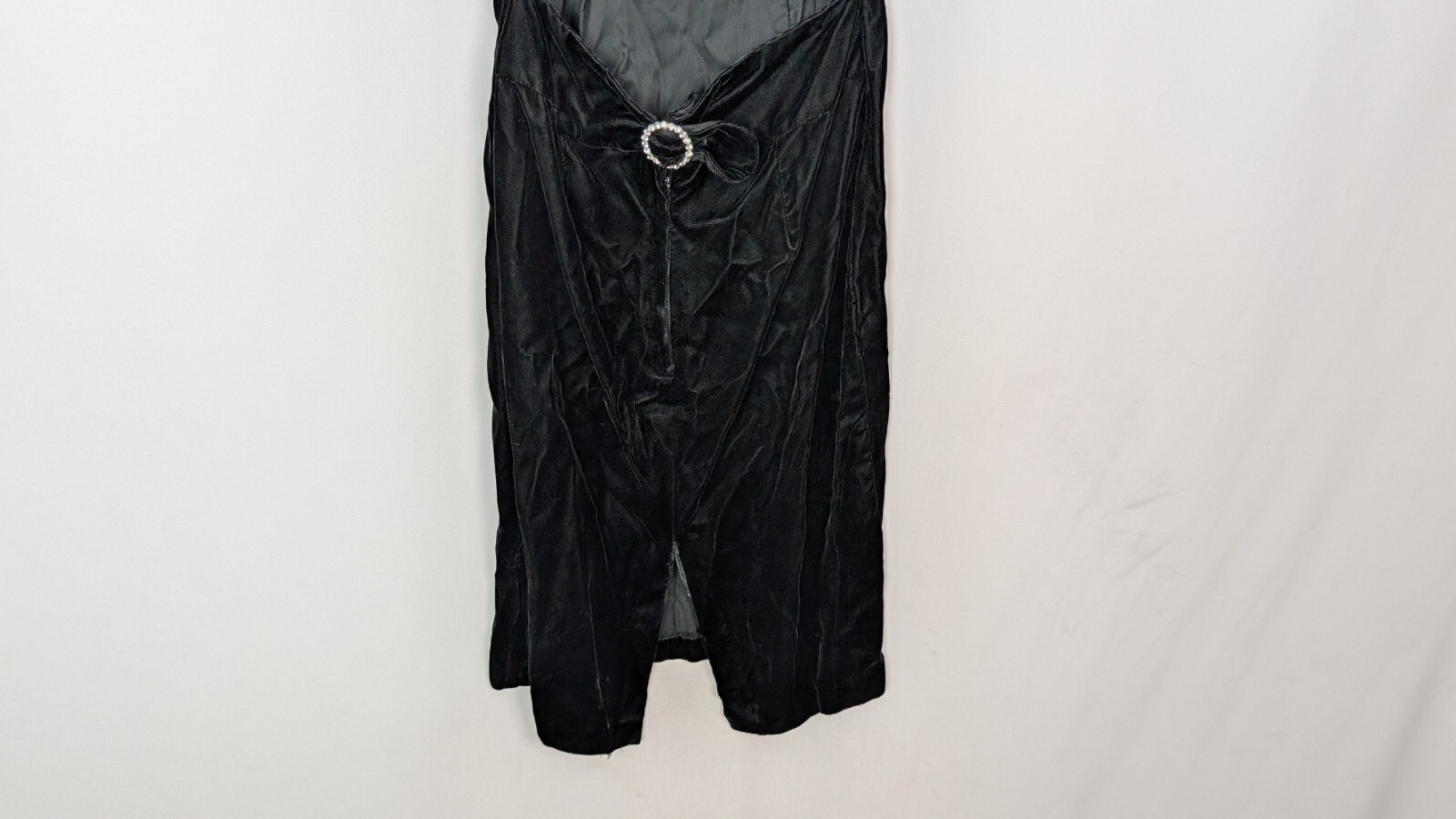 Vtg 90s Jay Jacobs Party Dress sz 5 Open Jeweled Back Knee Length Sheath Velvet