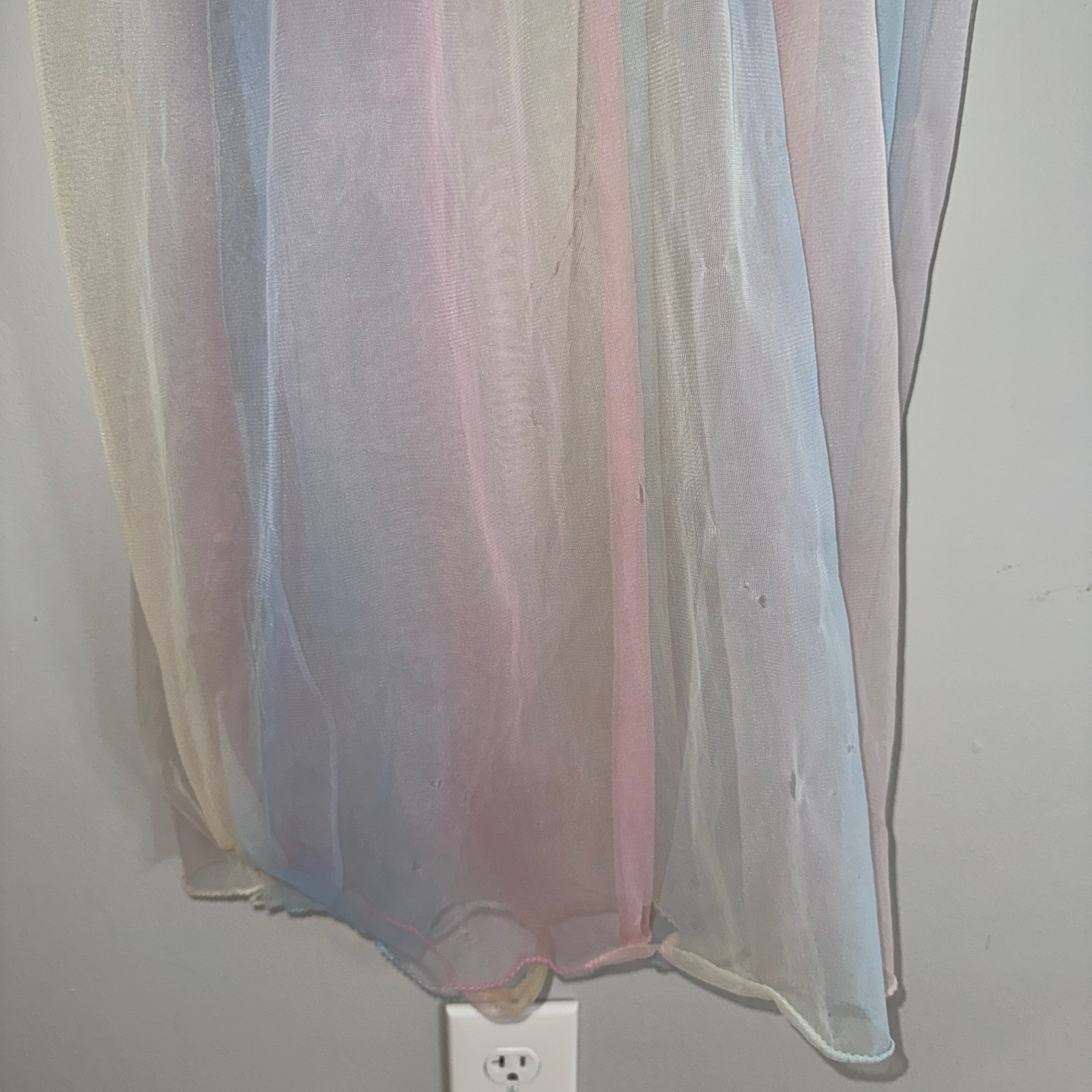 60s vtg DOLSYL Sheer Pastel RAINBOW OMBRE Dressing Gown Chiffon Robe Tent Dress