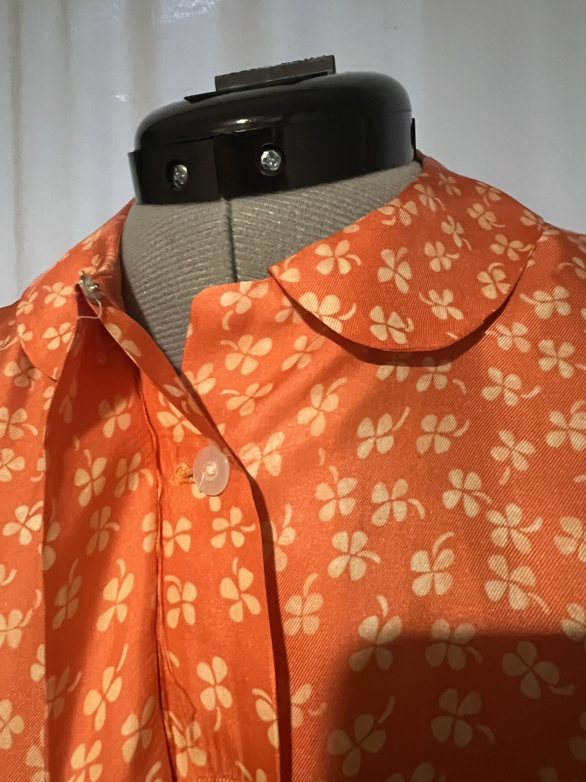 True Vintage 1950s Pure Silk Shamrock Orange Women’s Fitted Top Sz S/M Pinup.