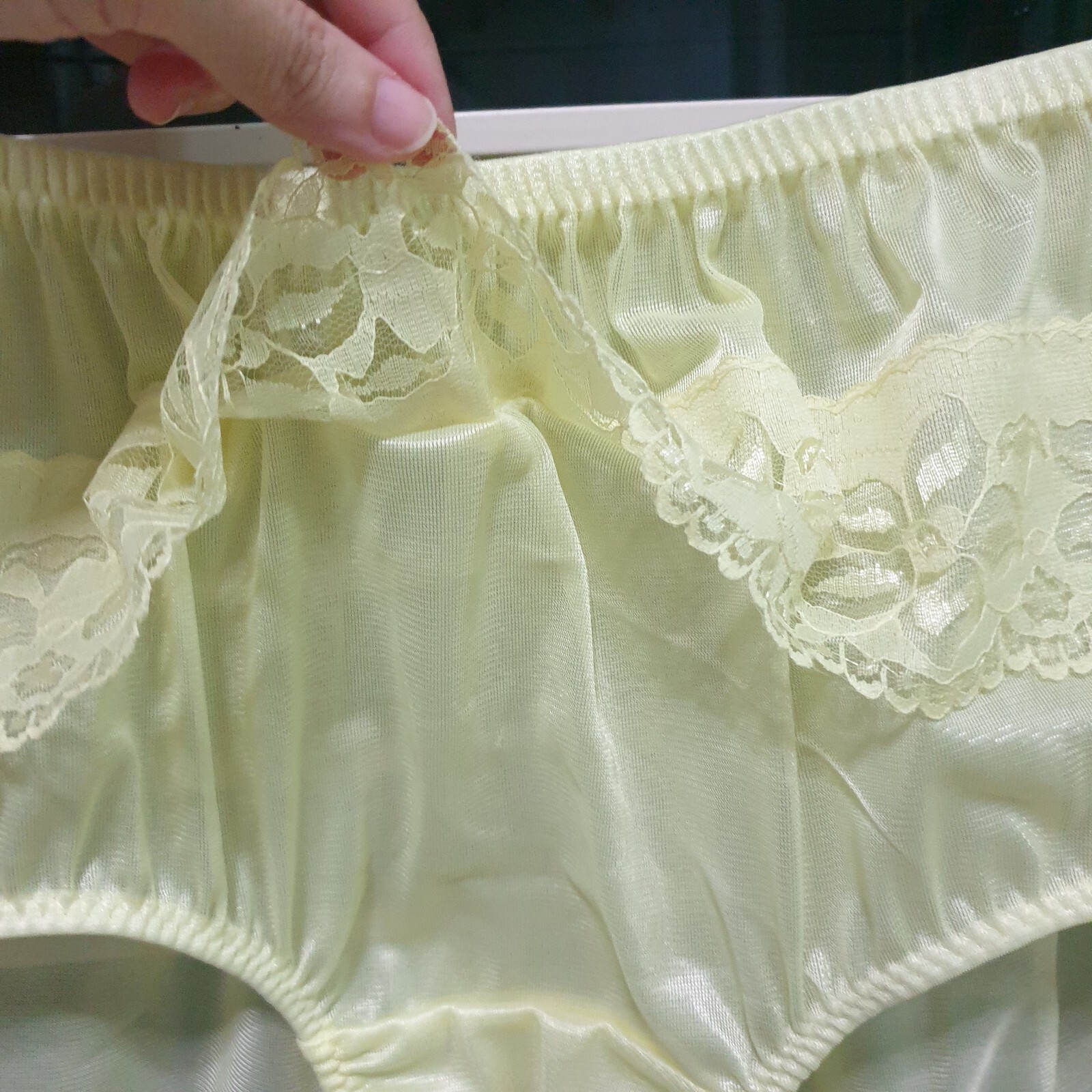 Vintage Sheer Nylon Panty Sissy Yellow Floral Lace Granny Brief Sz. 8 Hip 39-43″