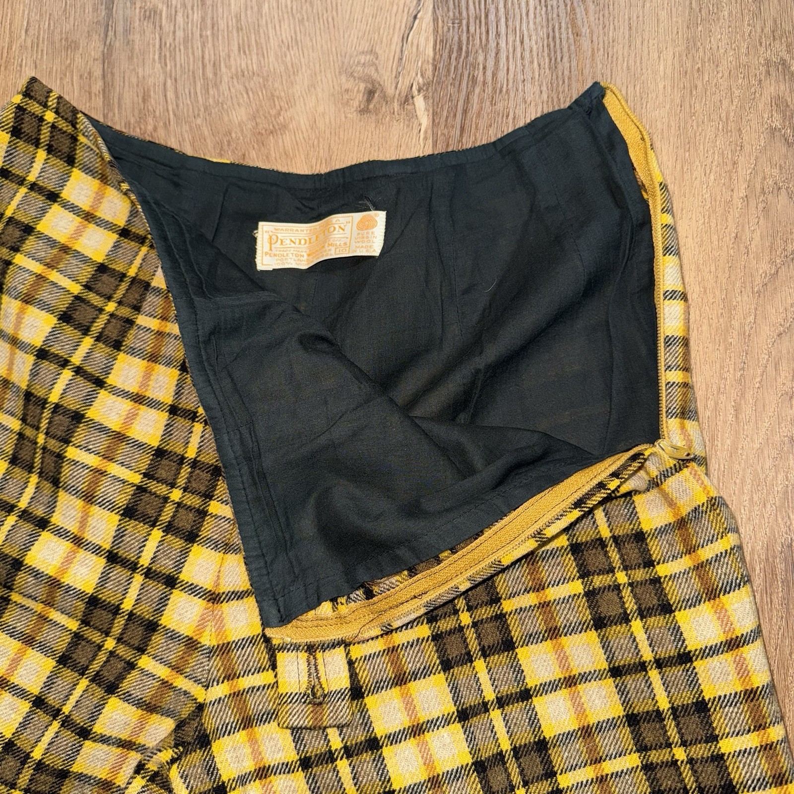 Vintage Pendleton Pants Womens 10 Wool Dress Slacks MCM Mod Disco Tartan Plaid