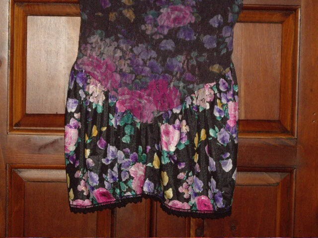VINTAGE FEATHER BED INTIMATE CAMISOLE CAMI TOP BLOUSE SIZE M MULTI COLOR
