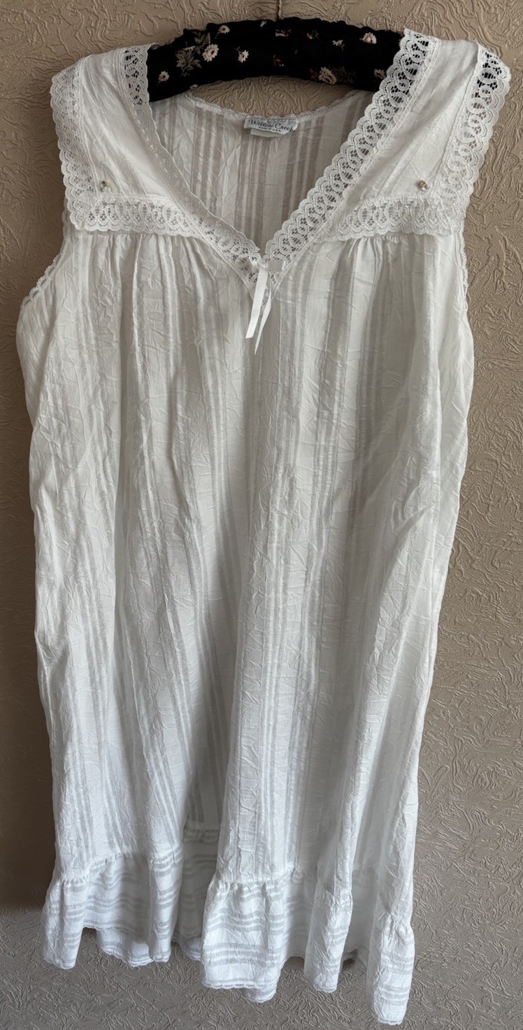 Vtg Willow Creek Lace Ruffle Hem Cottagecore Sleeveless Nightgown Prairie White