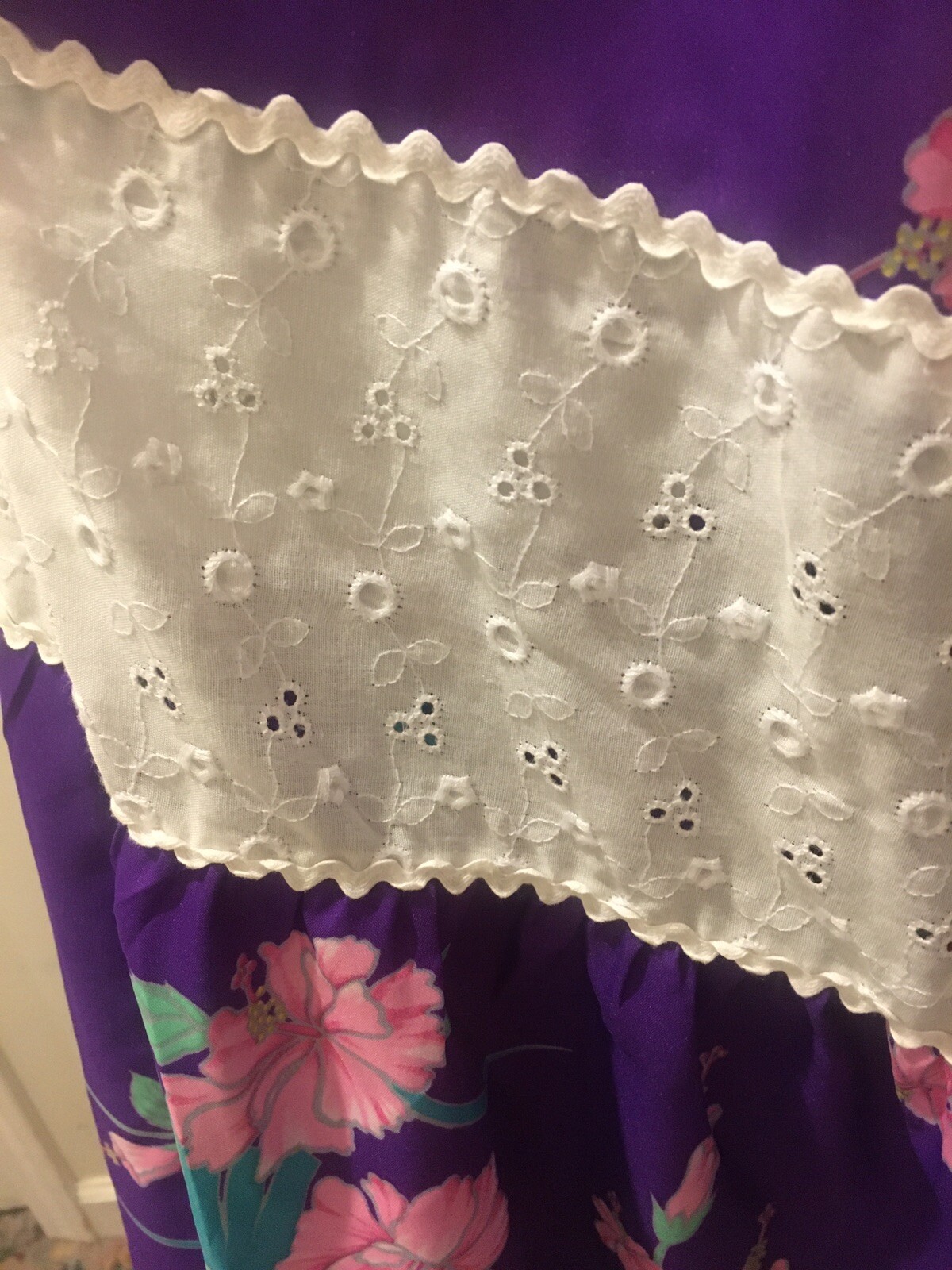 Vintage Hawaiian Luau Purple Maxi Dress Size 10 White Eyelet Floral Gown Flowers