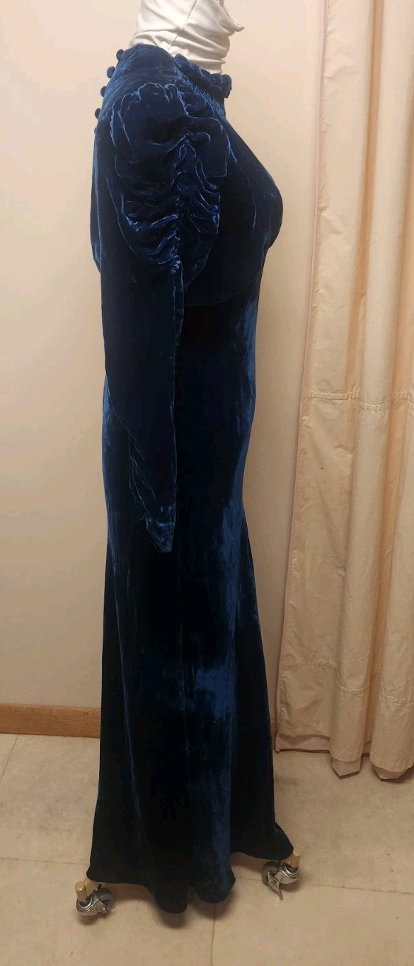 True Very Vintage Blue Velvet Bias Cut Gown*Gown In Gd Condition*Covered Buttons