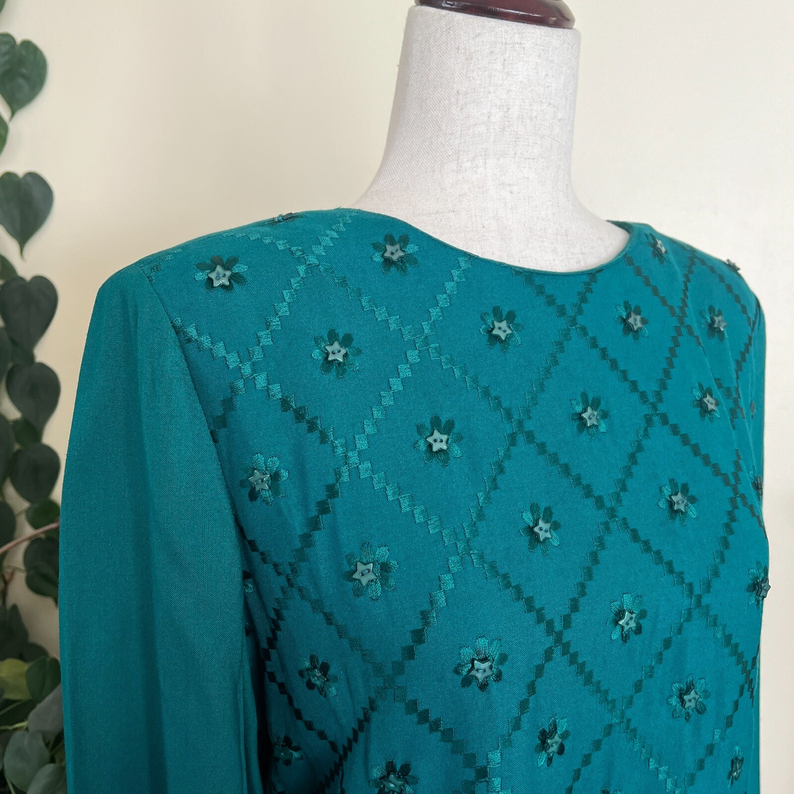 Sarah Elizabeth Long Sleeve Green Vintage Dress sz 12 Embroidered Made in India