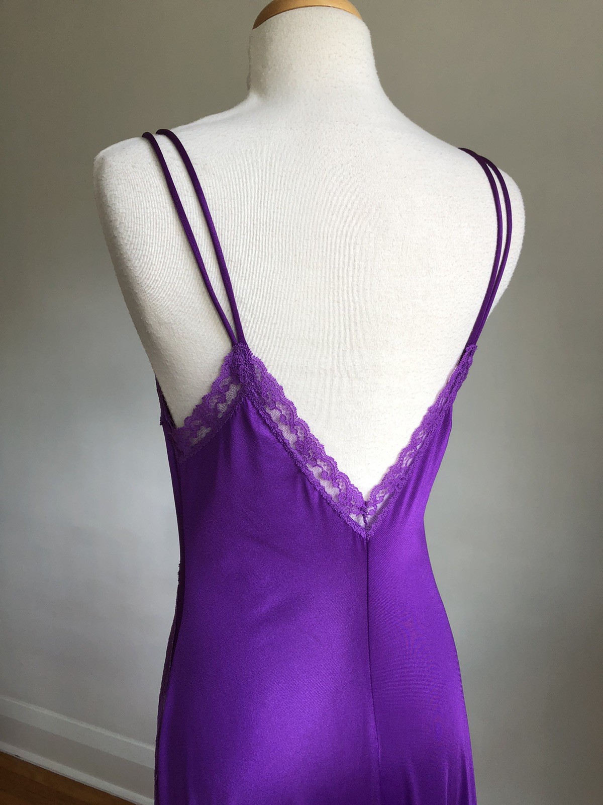 STUNNING VTG VAL MODE Purple Nylon Chiffon & Lace 2pc Nightgown Peignoir Set S