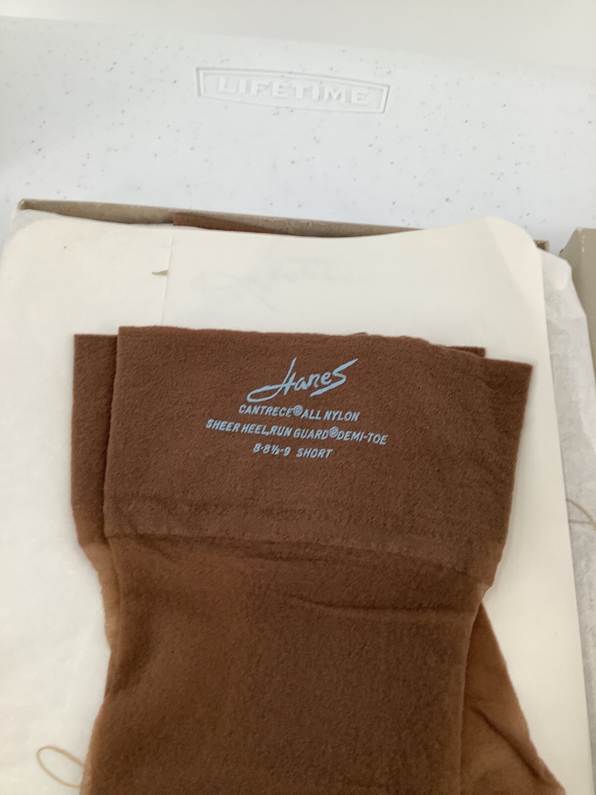Vintage Hanes Nylons Stockings Barely There 8 1/2 – 9 Short NOS 2 Pairs