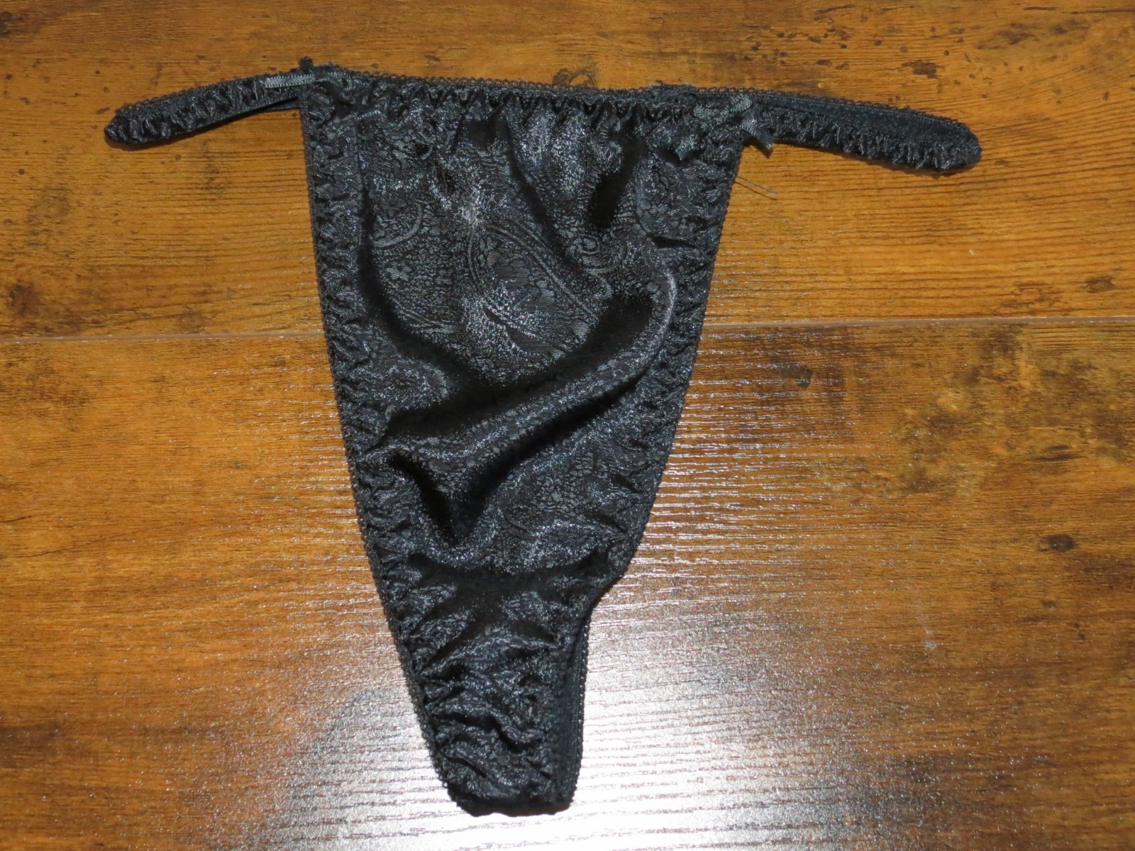 Rene Rofe Y2K Black Shiny Satin Hi-Cut 7 L Thong String Bikini Panty Underwear