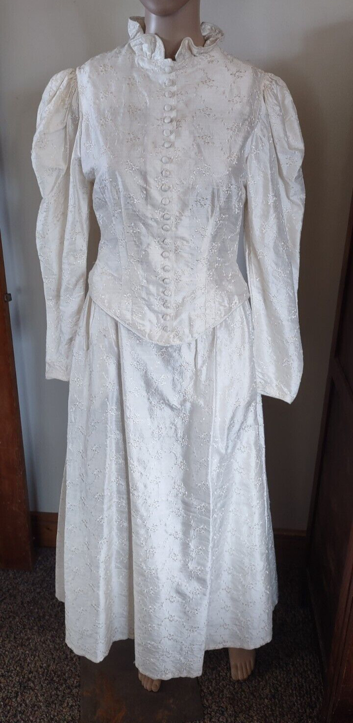 Vintage Cattle Kate Wedding Dress Size 8
