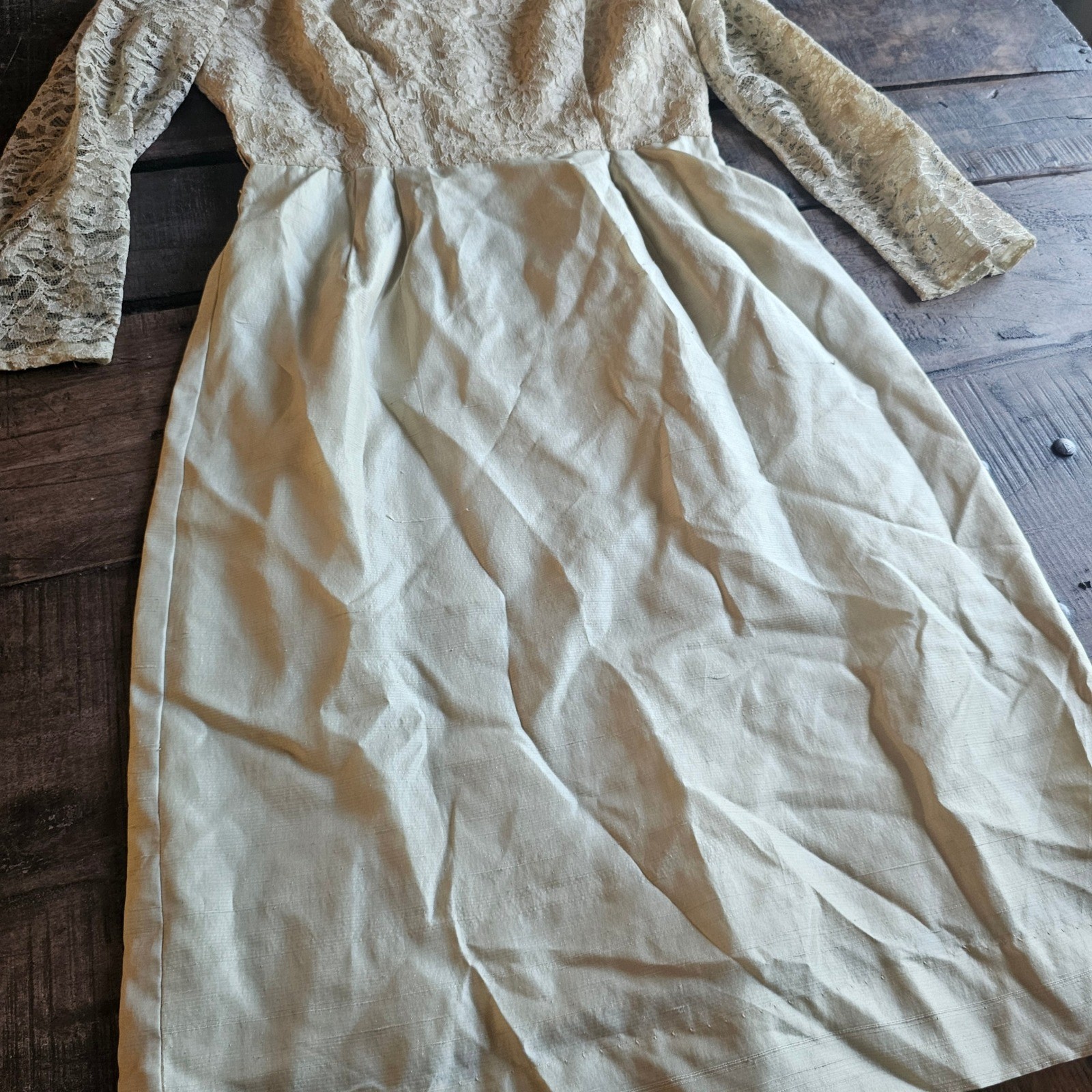 Vintage 1950s Lace Cocktail Dress Cream Scalloped Neck Long Sleeve Pencil Skirt
