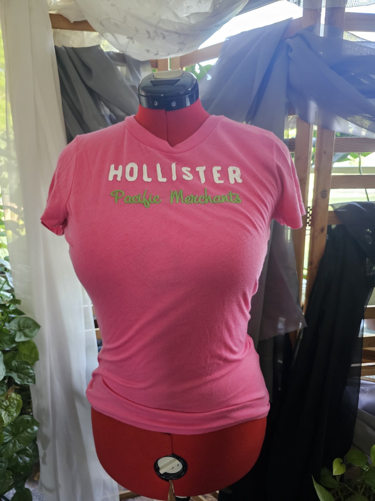 vintage y2k Hollister tshirt women pink large scoop neck used