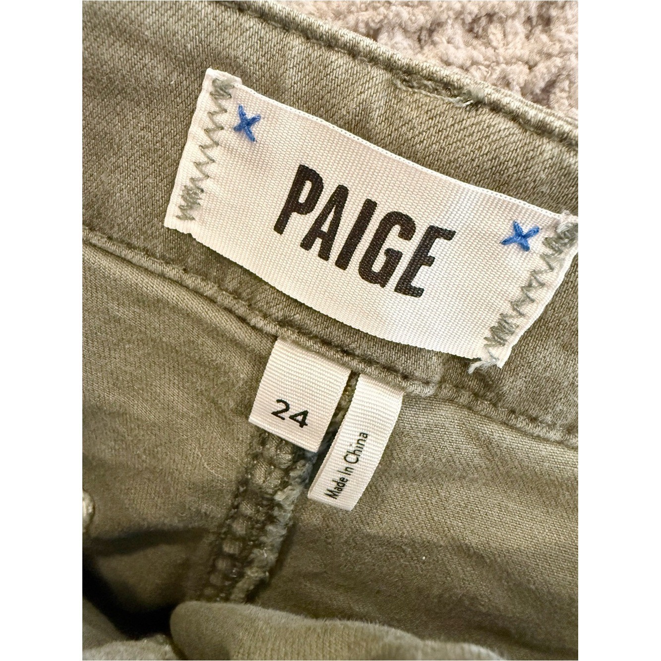 ANTHROPOLOGIE PAIGE Carly Cargo Pants in Vintage Ivy Green Wide Leg Denim