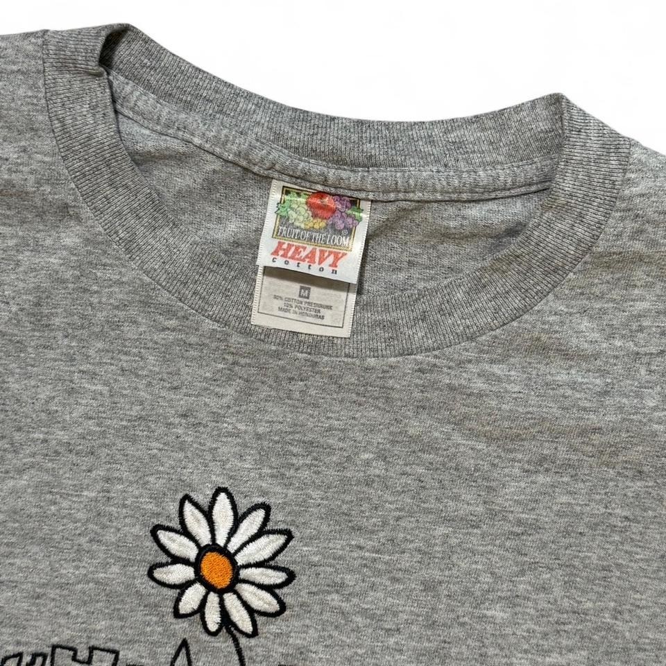 Grey Vintage 90s New York City NYC USA Skyline Daisy Flower T-shirt M 19×24″