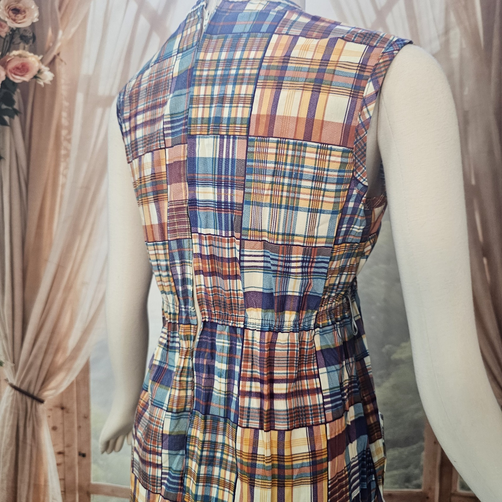 Vintage DEADSTOCK 1960’s Dress Fitted Patchwork Print Scalloped Hemlime NWT