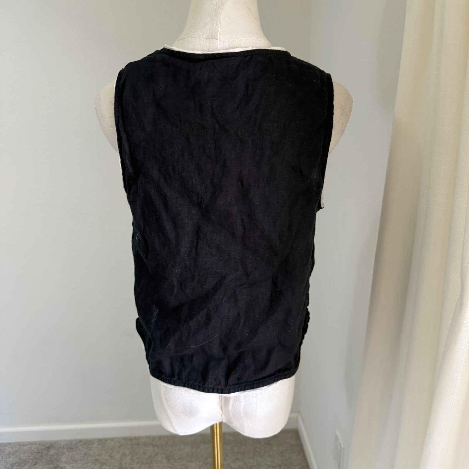 Tahari Black 100% Linen Button Front Vest Top Medium Minimal Elegant Old Money